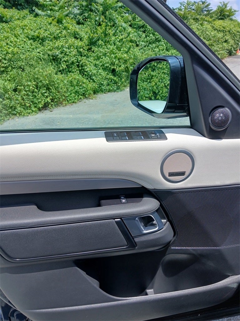 2023 Land Rover Discovery S R-Dynamic