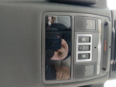 2023 Land Rover Discovery S R-Dynamic