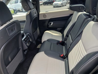 2023 Land Rover Discovery S R-Dynamic