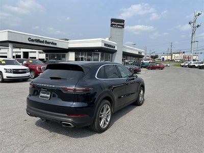 2022 Porsche Cayenne Base