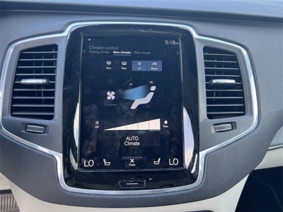 2020 Volvo XC90 T6 Momentum
