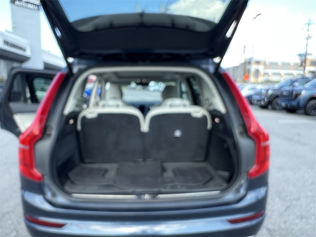2020 Volvo XC90 T6 Momentum