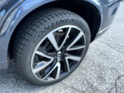 2020 Volvo XC90 T6 Momentum
