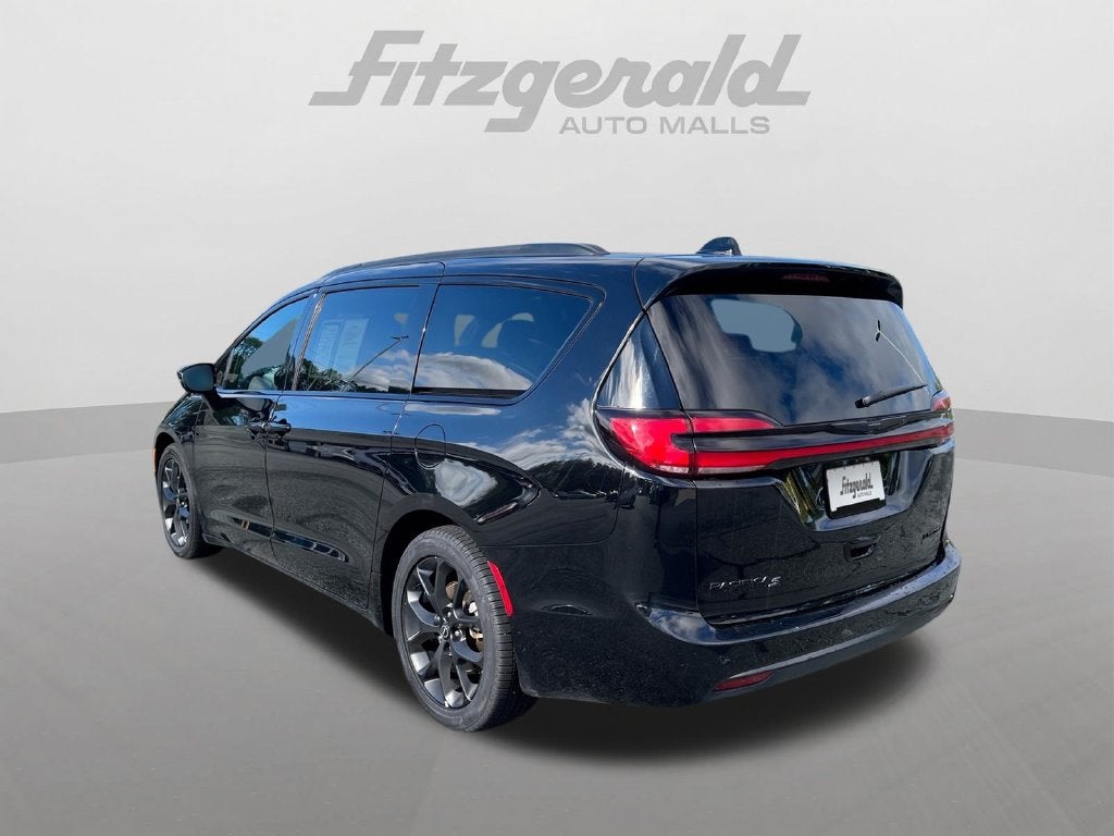 2025 Chrysler Pacifica Limited