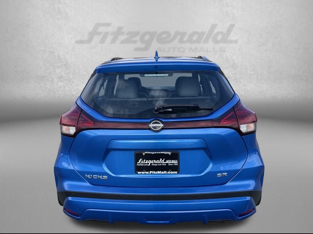 2023 Nissan Kicks SR