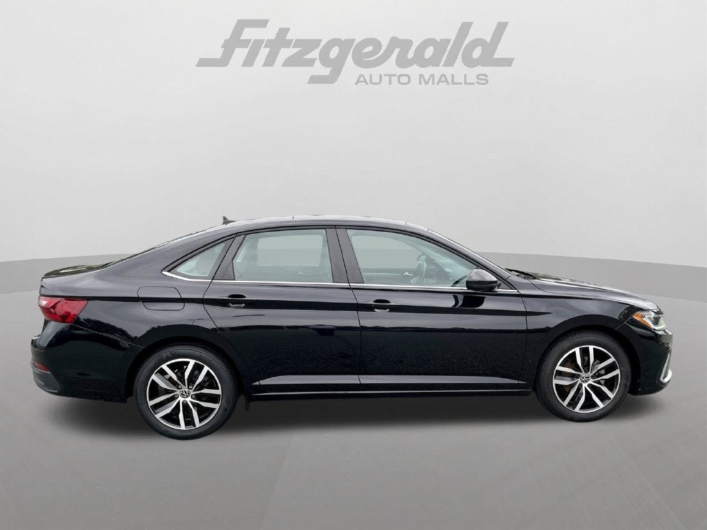 2025 Volkswagen Jetta 1.5T SE