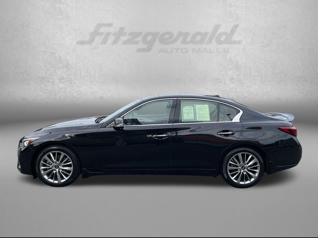 2022 INFINITI Q50 LUXE