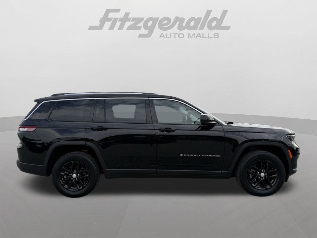 2023 Jeep Grand Cherokee L Laredo 4x4