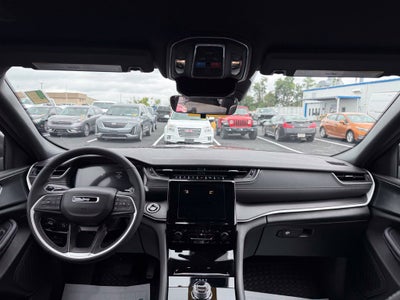 2025 Jeep Grand Cherokee L Laredo 4x4