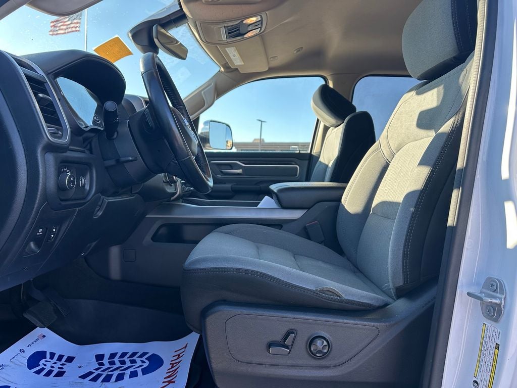 2020 RAM 1500 Big Horn Crew Cab 4x4 6'4' Box