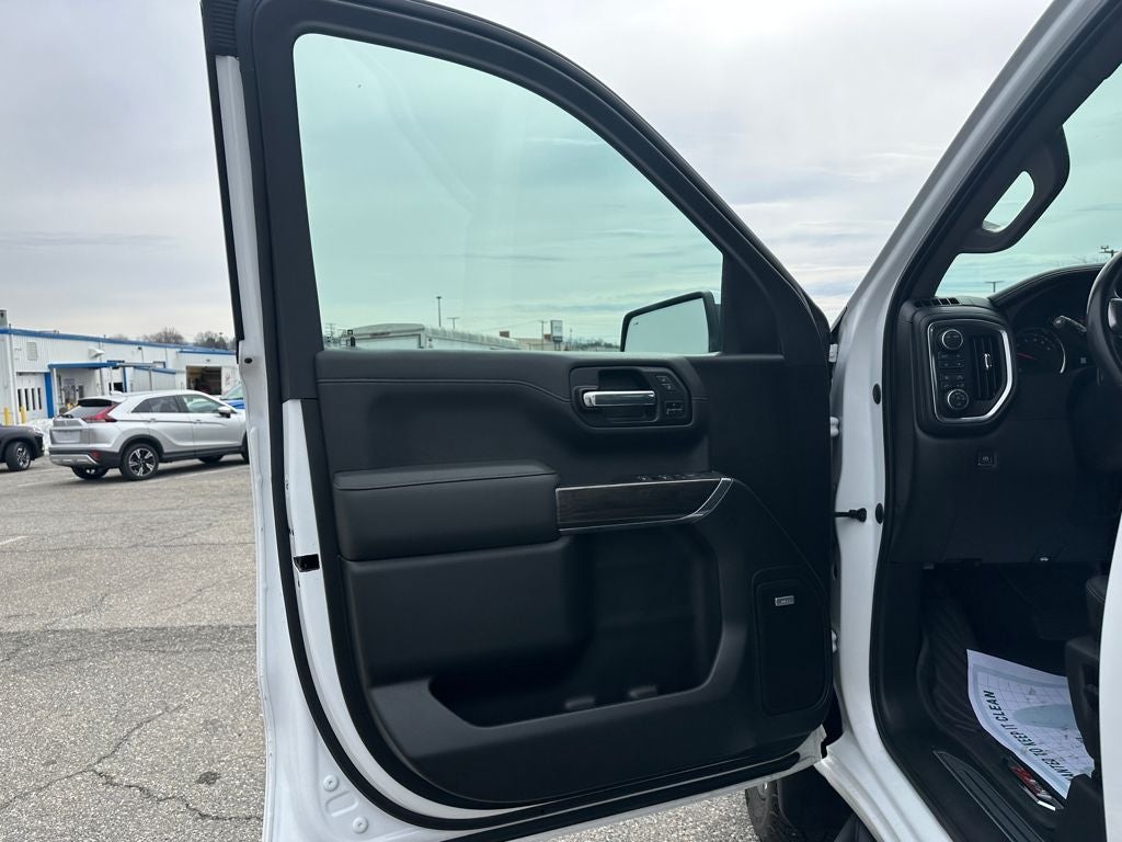 2022 Chevrolet Silverado 1500 LTD 4WD Crew Cab Short Bed LTZ