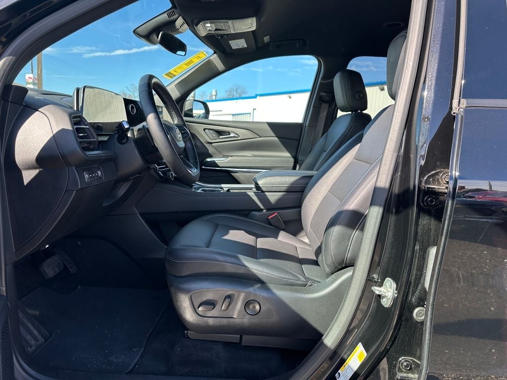 2025 Chevrolet Traverse LT 2LT