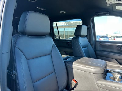 2025 Chevrolet Suburban 4WD LT