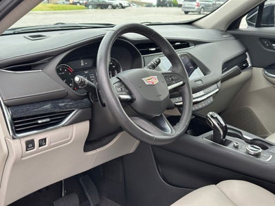2023 Cadillac XT4 AWD Premium Luxury