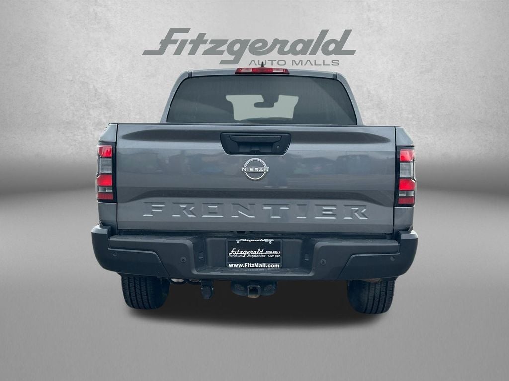 2022 Nissan Frontier Crew Cab S 4x2