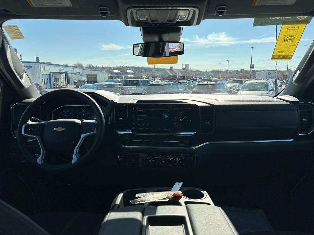 2025 Chevrolet Silverado 2500HD 4WD Crew Cab Standard Bed LT