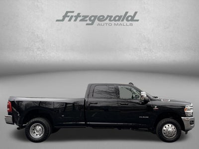 2024 RAM 3500 Laramie Crew Cab 4x4 8' Box