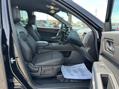 2025 Nissan Pathfinder Rock Creek 4WD