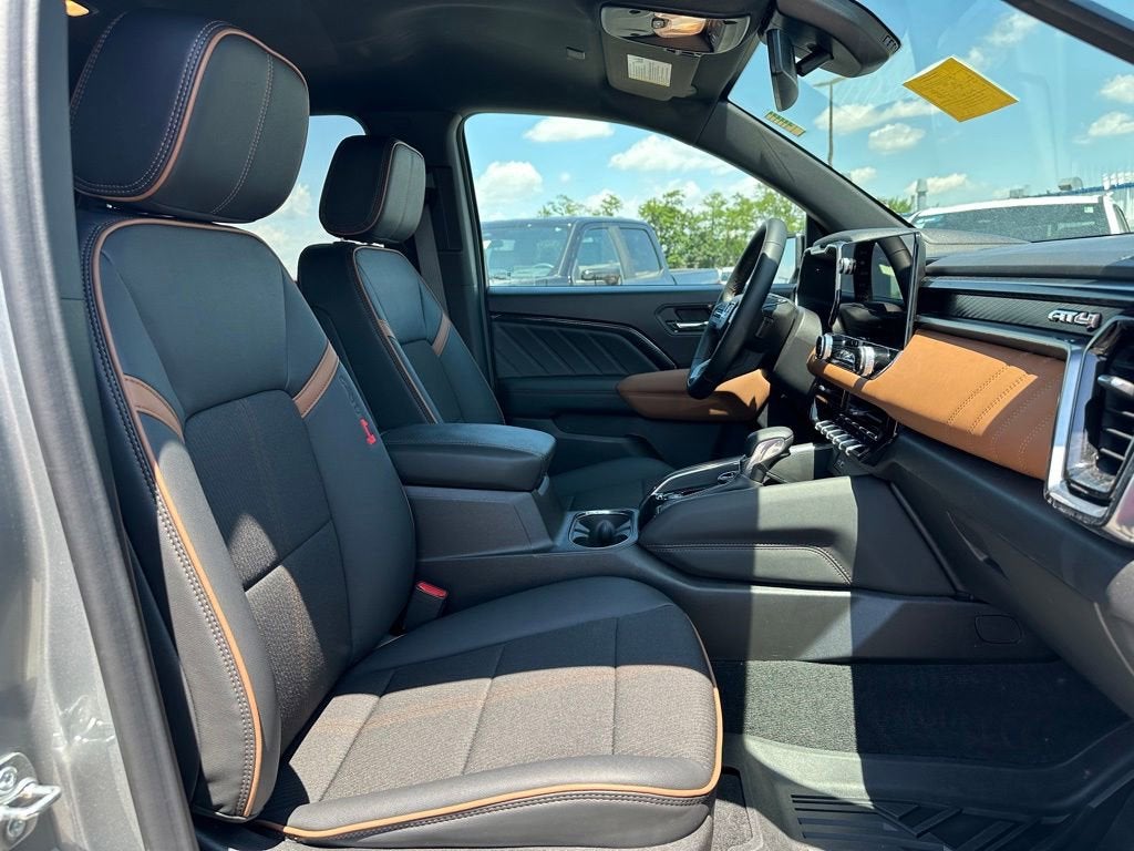 2025 GMC Canyon AT4