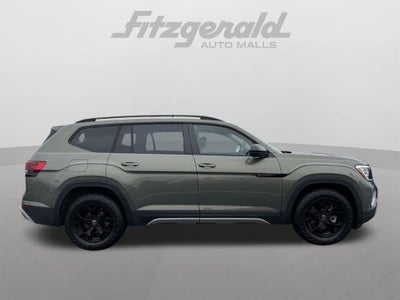 2024 Volkswagen Atlas 2.0T Peak Edition SE w/Technology