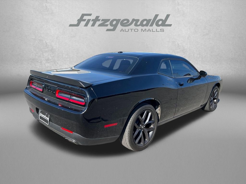 2022 Dodge Challenger SXT