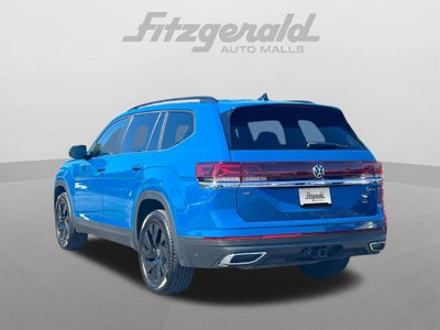 2025 Volkswagen Atlas 2.0T SE w/Technology
