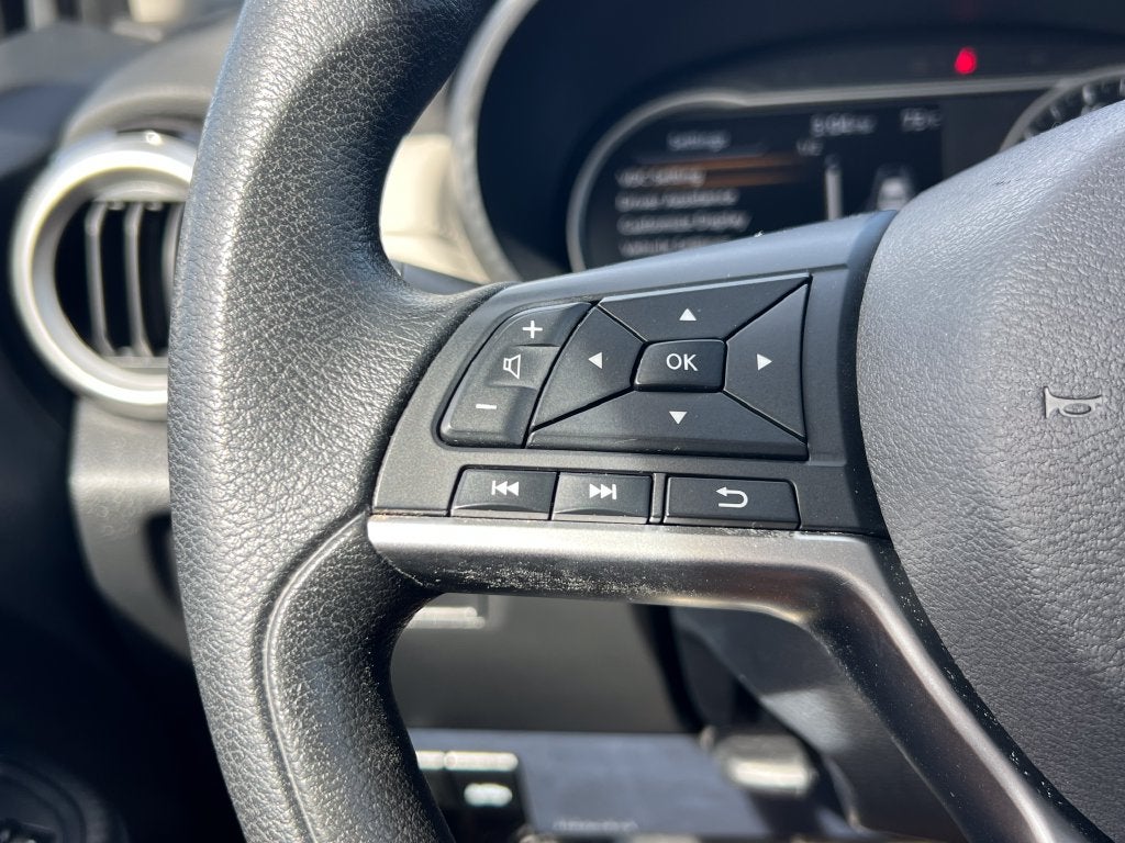 2022 Nissan Versa 1.6 SV